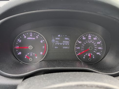 Used 2019 Kia Sportage LX AWD/4WD image 11