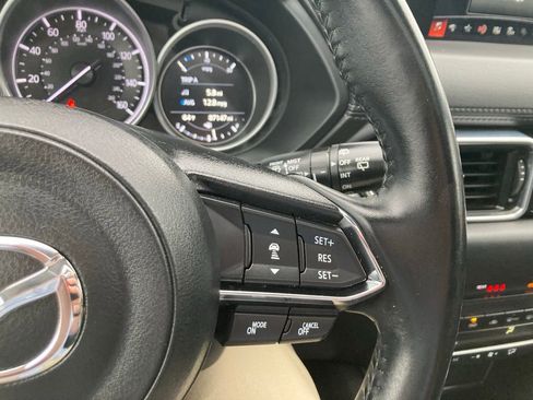 Used 2019 MAZDA CX-5 Touring image 13