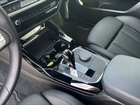 Used 2024 BMW X3 xDrive30i w/ Premium Package image 18