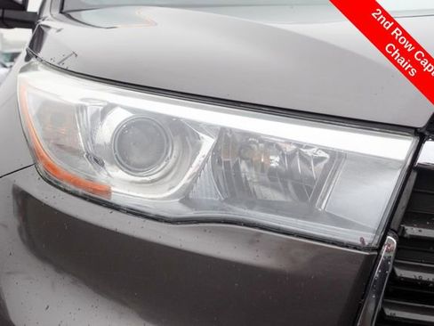 Used 2015 Toyota Highlander XLE image 6