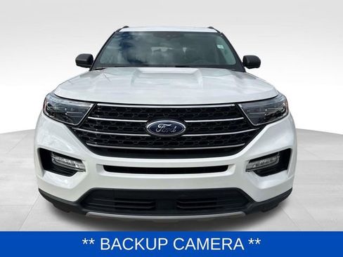 Used 2023 Ford Explorer XLT w/ Equipment Group 202A image 2