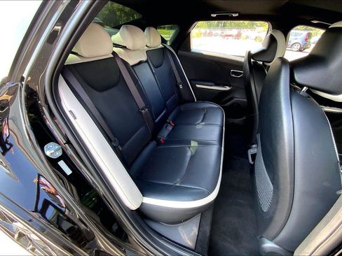 Used 2025 Kia K4 GT-Line w/ GT-Line Premium Package FWD image 25