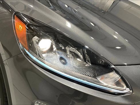 Used 2022 Ford Escape SEL image 30