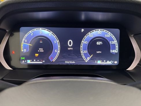 New 2025 Jeep Grand Cherokee Limited w/ Black Appearance Package image 17