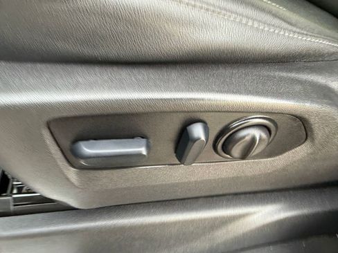 Used 2022 Chevrolet Silverado 2500 LTZ w/ LTZ Plus Package image 22