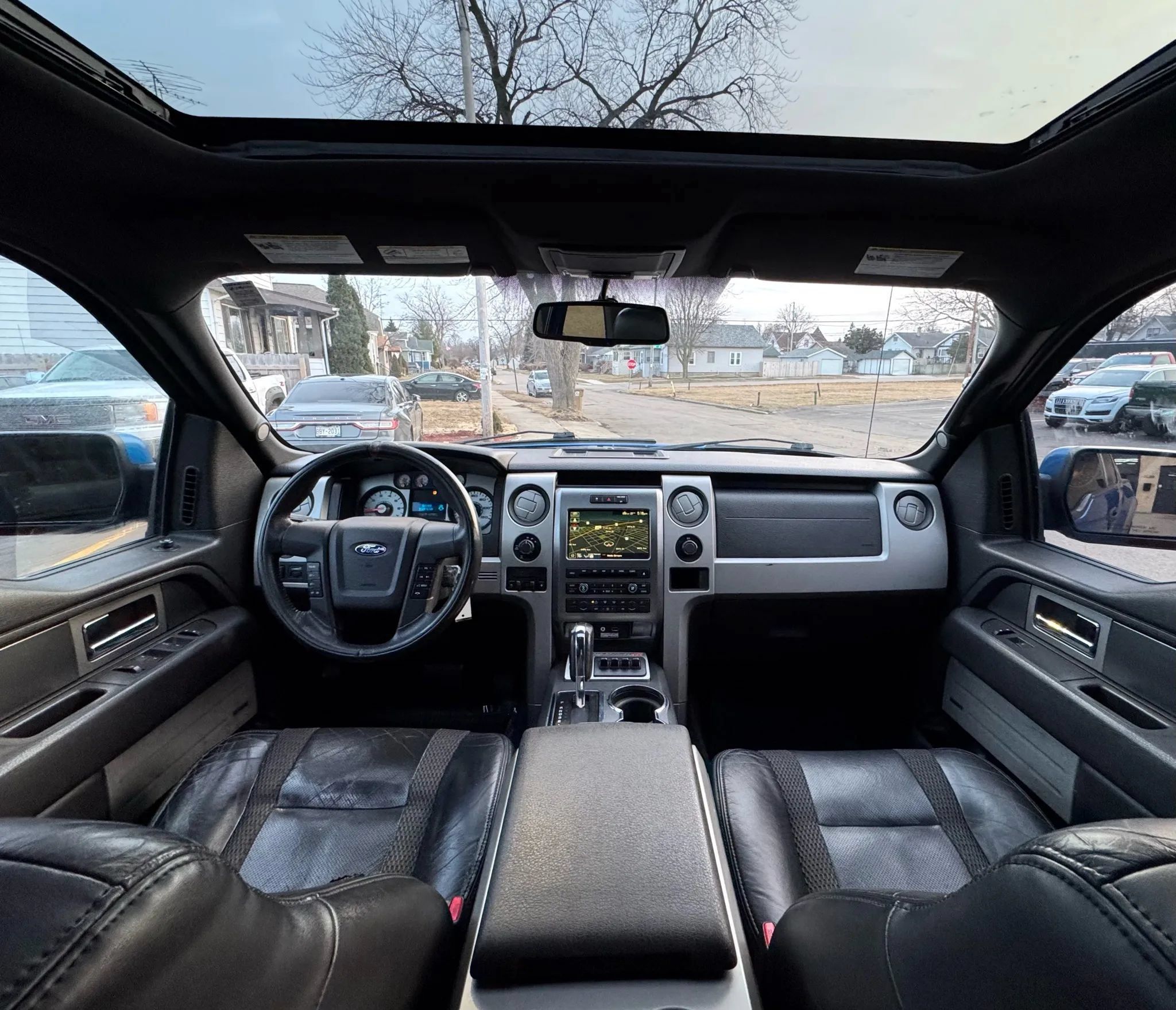 Used 2010 Ford F150 Raptor AWD/4WD image 2