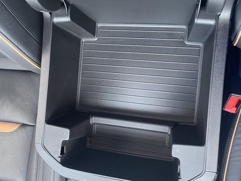 Used 2024 GMC Yukon AT4 w/ Technology Package image 22