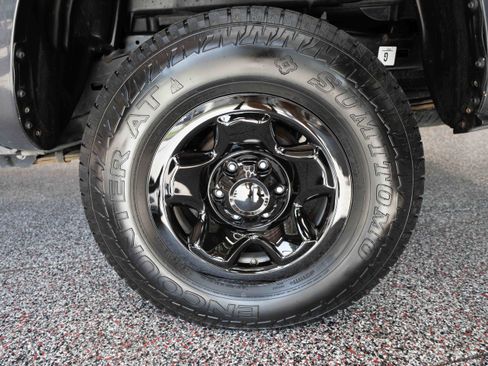 Used 2022 Toyota Tacoma SR AWD/4WD image 28