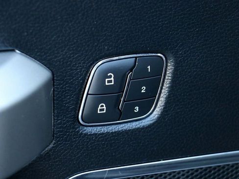 Certified 2020 Ford F150 Lariat image 18