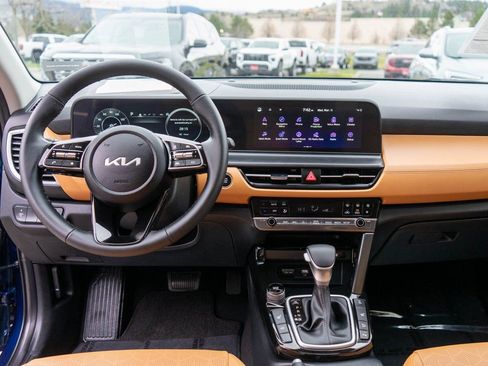 Certified 2026 Kia Seltos EX w/ EX Sunroof Package image 14