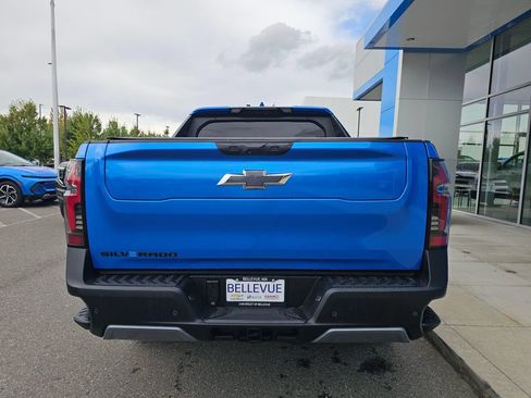 Used 2026 Chevrolet Silverado EV Trail Boss AWD/4WD image 6