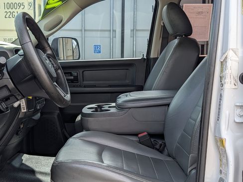 Used 2016 RAM 3500 Tradesman w/ Chrome Appearance Group RWD image 19