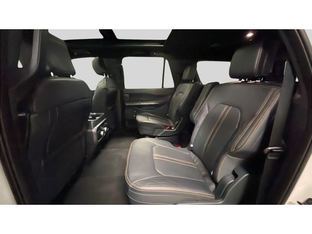 Used 2024 Ford Expedition Max Platinum AWD/4WD image 16