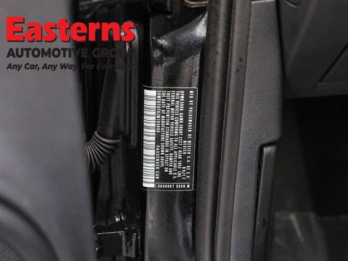 Used 2018 Volkswagen Beetle 2.0T S image 33