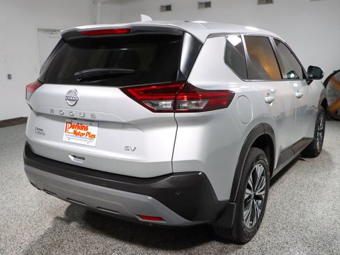 Used 2023 Nissan Rogue SV FWD image 7
