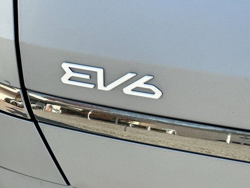 Certified 2024 Kia EV6 GT-Line w/ GT-Line White Seat Package image 27