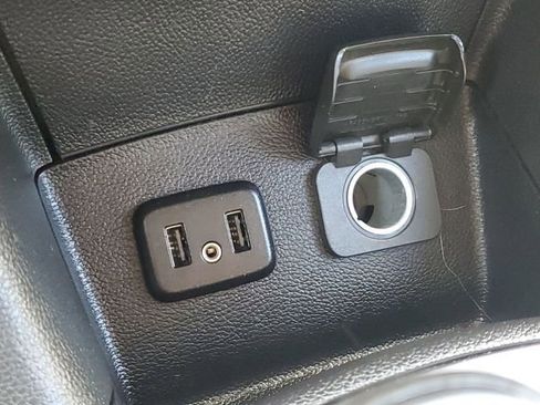 Used 2019 Chevrolet Cruze LT image 16