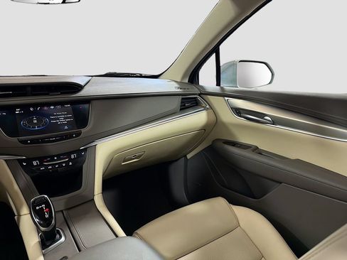 Used 2018 Cadillac XT5 Luxury AWD/4WD image 25