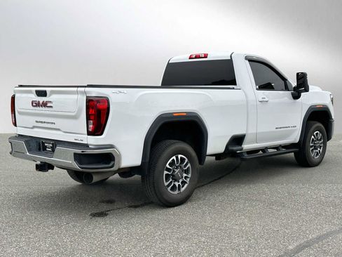 Used 2024 GMC Sierra 3500 SLE w/ SLE Convenience Package image 3
