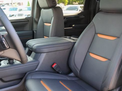 New 2026 GMC Sierra 1500 AT4 w/ Technology Package AWD/4WD image 14