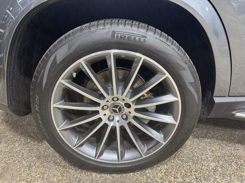 Used 2025 Mercedes-Benz GLE 450e 4MATIC image 10