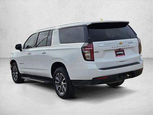 Used 2023 Chevrolet Suburban LS w/ Driver Alert Package image 8