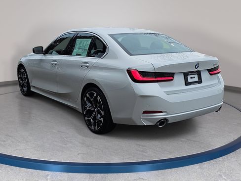 New 2026 BMW 330i Sedan w/ Premium Package image 7