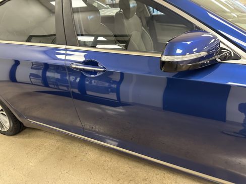 Used 2015 Hyundai Genesis 3.8 w/ Option Group 04 image 20