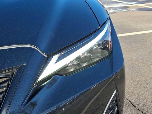 Used 2023 Lexus IS 500 w/ Accessory Package image 28