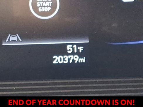 Certified 2024 Hyundai Venue SEL image 24