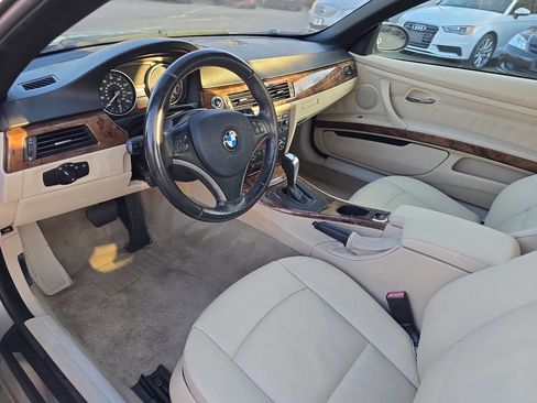 Used 2008 BMW 328i Convertible image 23