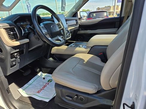 Used 2023 Ford Expedition Limited AWD/4WD image 9