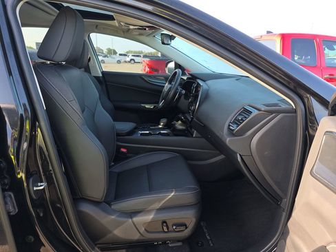 Used 2025 Lexus NX 250 FWD w/ Towing Package (2000 Lbs) image 15