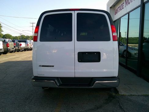 Used 2019 Chevrolet Express 3500 LT w/ LT Preferred Equipment Group image 7