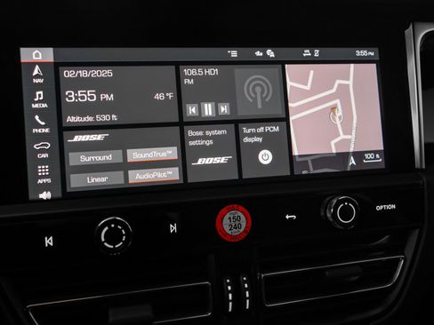 Used 2025 Porsche Macan Turbo image 38