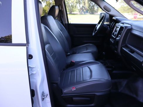 Used 2018 RAM 3500 Tradesman w/ Chrome Appearance Group AWD/4WD image 23