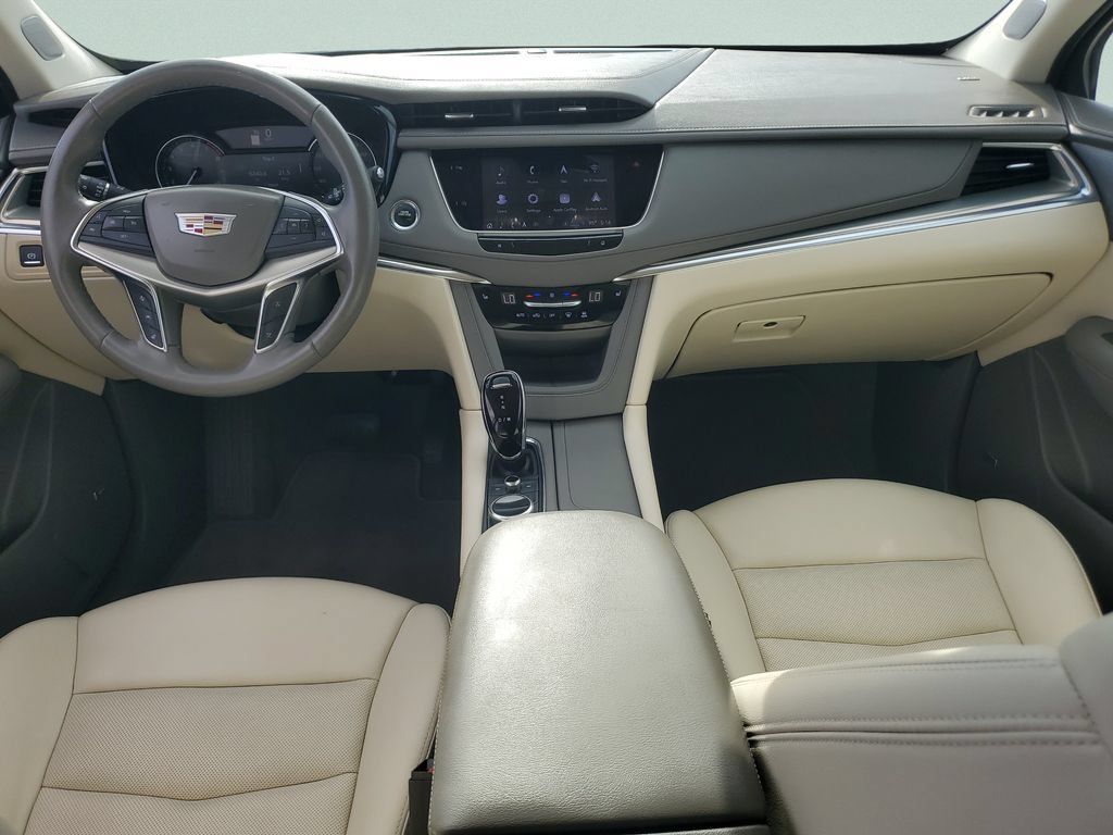 Used 2023 Cadillac XT5 Premium Luxury FWD image 11