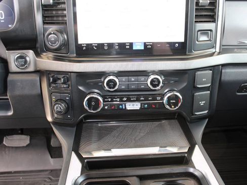Used 2024 Ford F250 Platinum w/ Tremor Off-Road Package AWD/4WD image 24