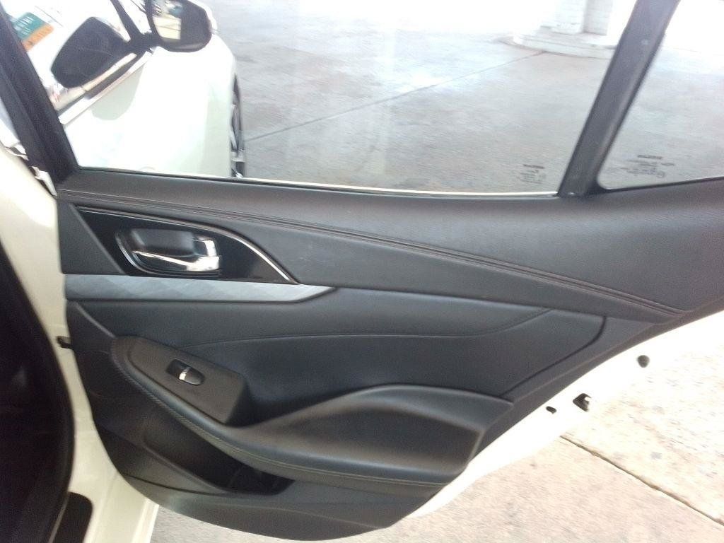 Used 2017 Nissan Maxima 3.5 SL FWD image 23