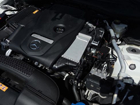 Used 2020 Mercedes-Benz SLC 300 SLC 300 image 40