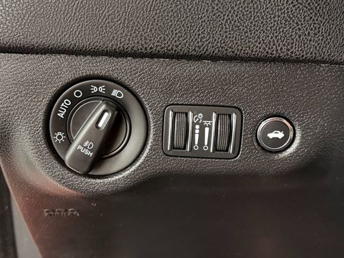 Used 2020 Dodge Charger R/T w/ Blacktop Package RWD image 20