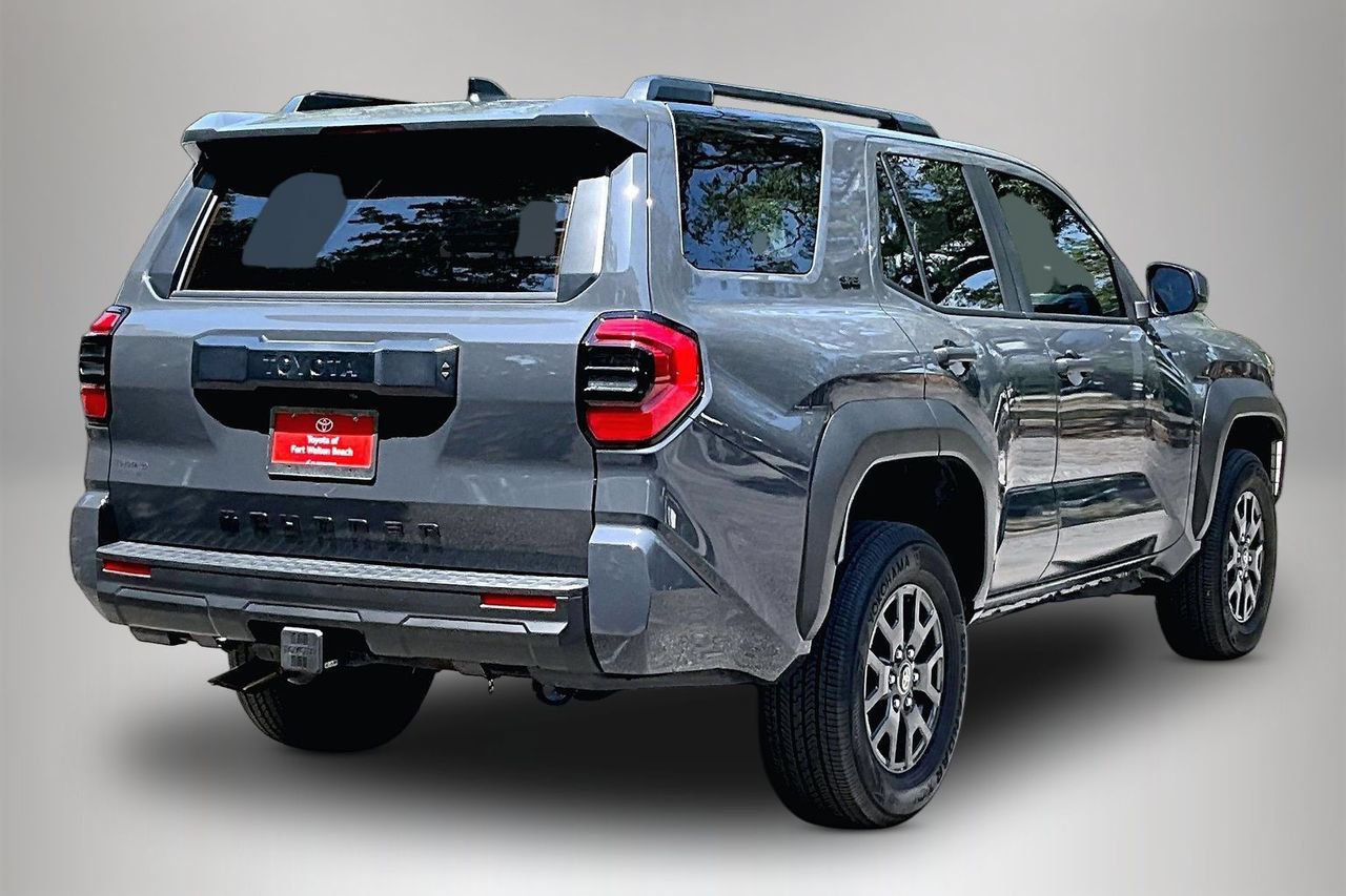 Used 2026 Toyota 4Runner SR5 RWD image 5