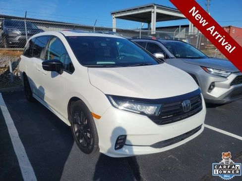 Used 2024 Honda Odyssey Sport image 1