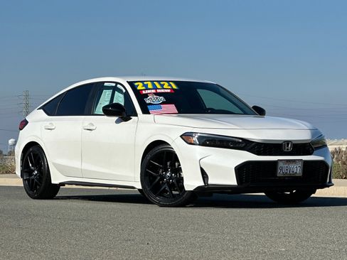 Certified 2025 Honda Civic Sport image 2