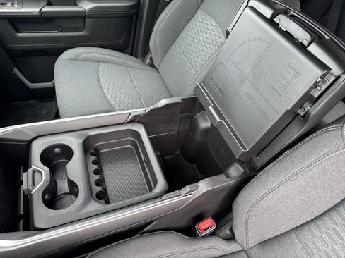 New 2026 RAM 3500 Big Horn AWD/4WD image 28