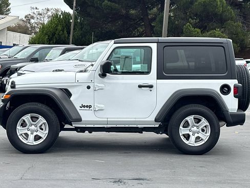 Used 2023 Jeep Wrangler Sport AWD/4WD image 8