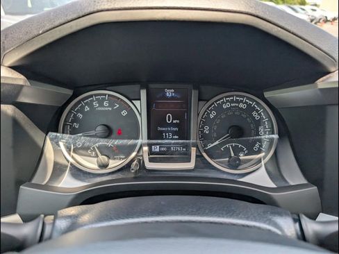 Used 2018 Toyota Tacoma Limited RWD image 16