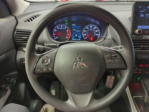 Used 2022 Mitsubishi Eclipse Cross LE AWD/4WD image 9