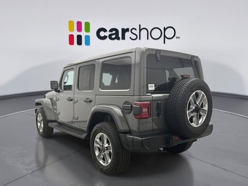 Used 2022 Jeep Wrangler Unlimited Sahara w/ LED Lighting Group AWD/4WD image 3