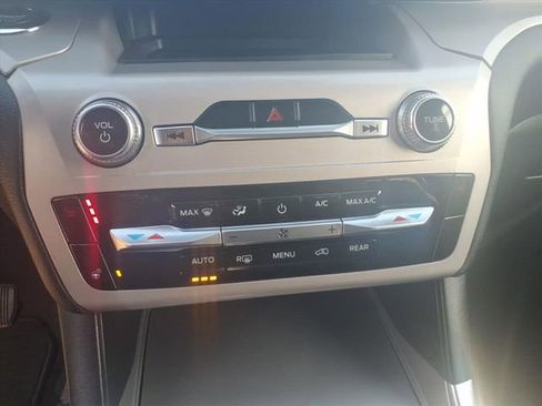 Certified 2023 Ford Explorer XLT w/ Equipment Group 202A image 22